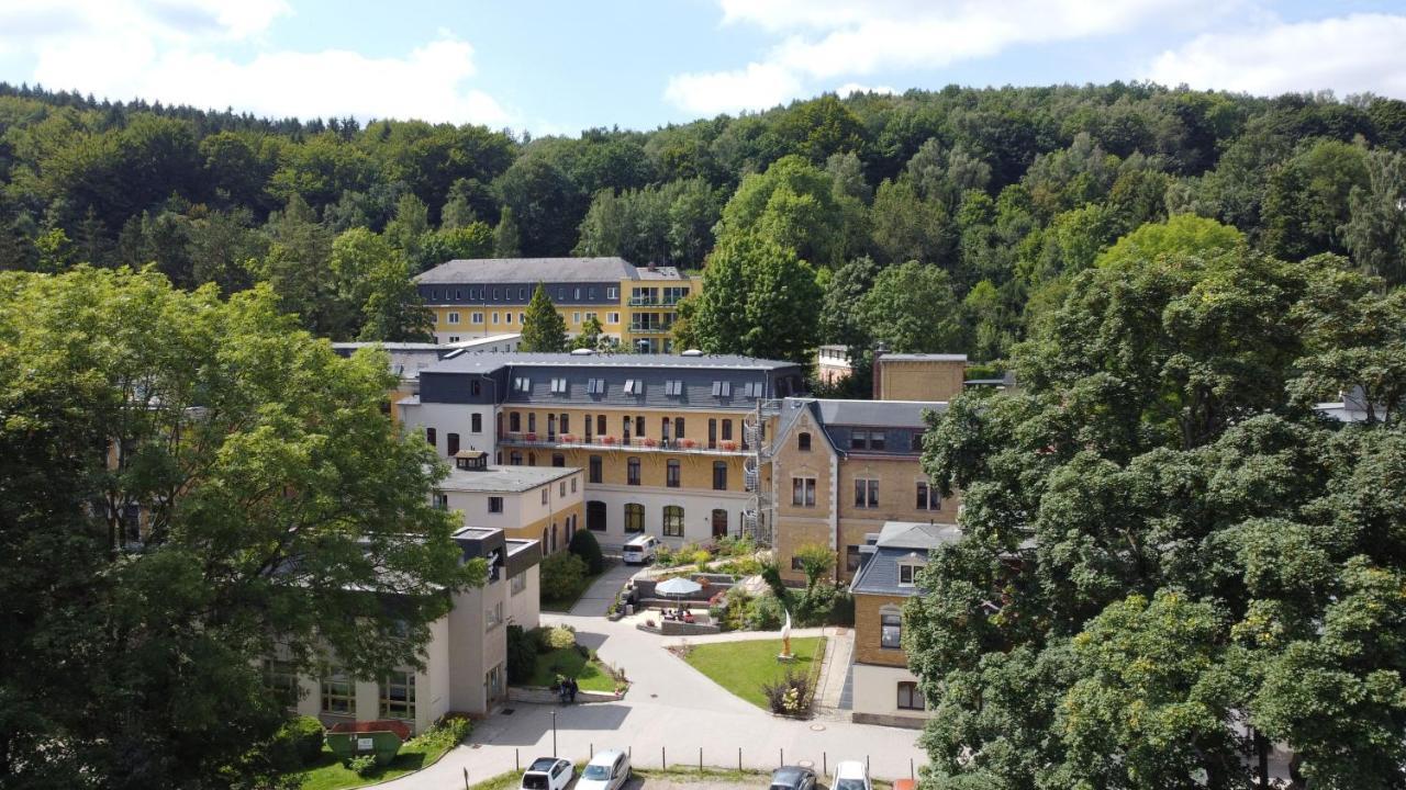 Saechsisches Gemeinschafts-Diakonissenhaus Zion E. V. Aue  Luaran gambar