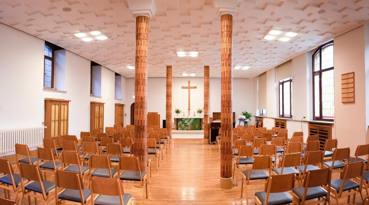 Saechsisches Gemeinschafts-Diakonissenhaus Zion E. V. Aue  Luaran gambar